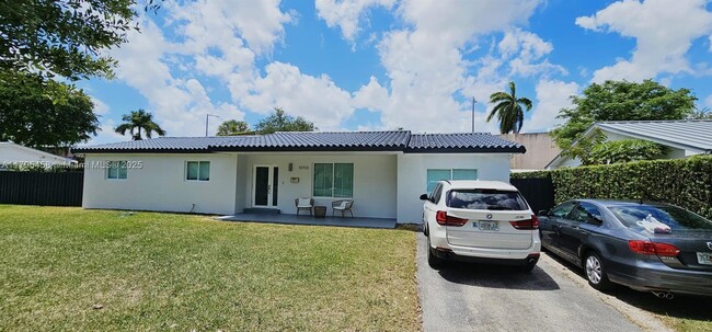 Foto del edificio - 10900 SW 107th Ave