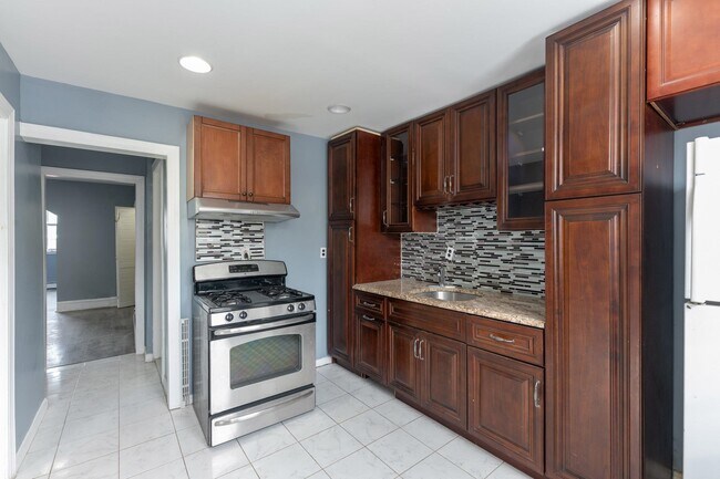 Foto del edificio - 341 Lembeck Ave