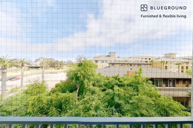 Foto del edificio - 1099 Admiral Ct