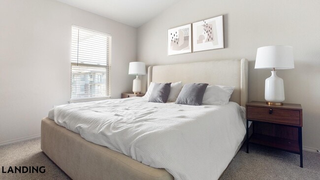 Building Photo - 701 W 101st Pl S