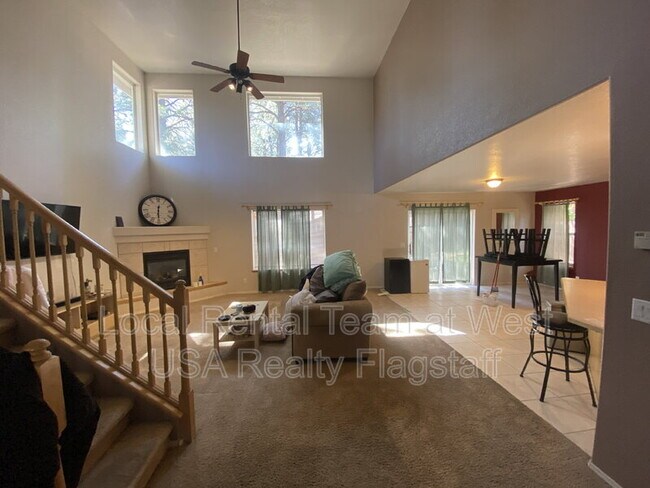 Foto del edificio - 381 W Cattle Drive Trail