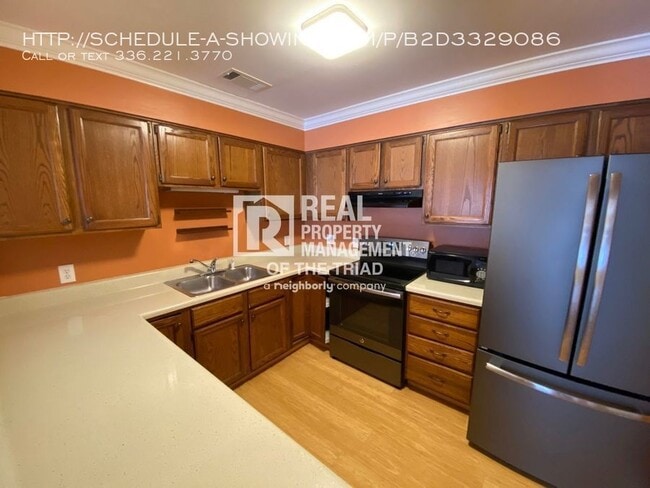 Building Photo - 127 Dolley Madison Rd