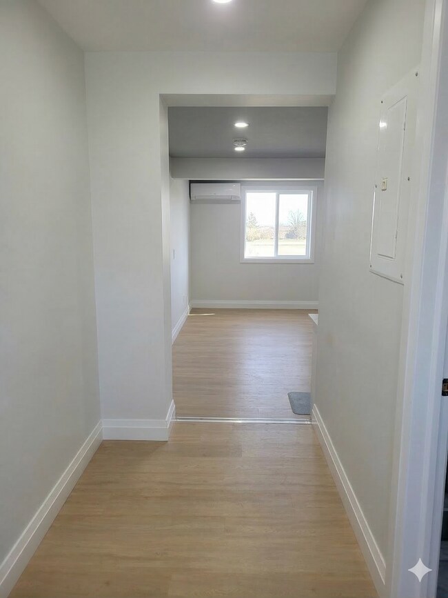 Building Photo - 132 Merner Ave