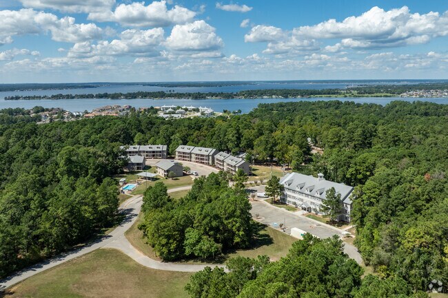 Foto del edificio - Residences at Piney Shores