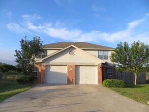 Building Photo - 3103 Yaupon Rd