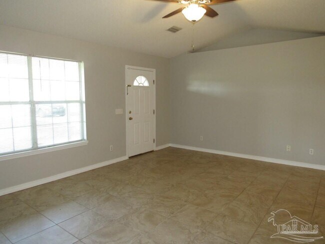 Building Photo - 5715 Divot Ln