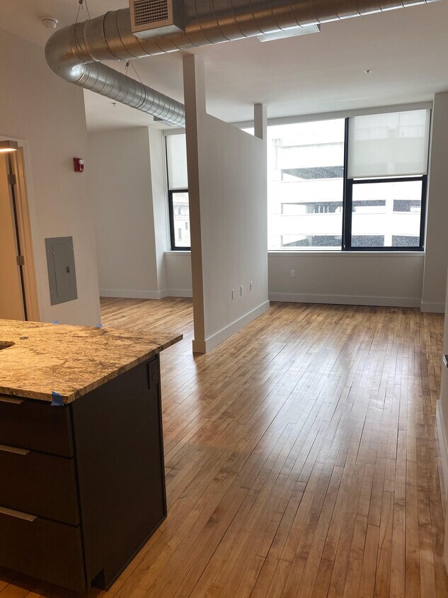 Foto principal - 200 Adams Ave