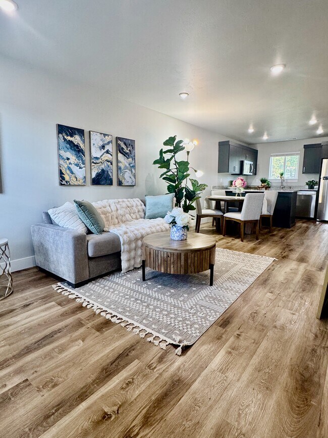 Foto del edificio - 1624 Hannah Ln