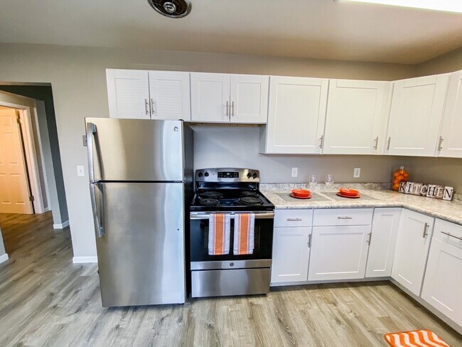 Building Photo - 1019 W Fiedler Ln