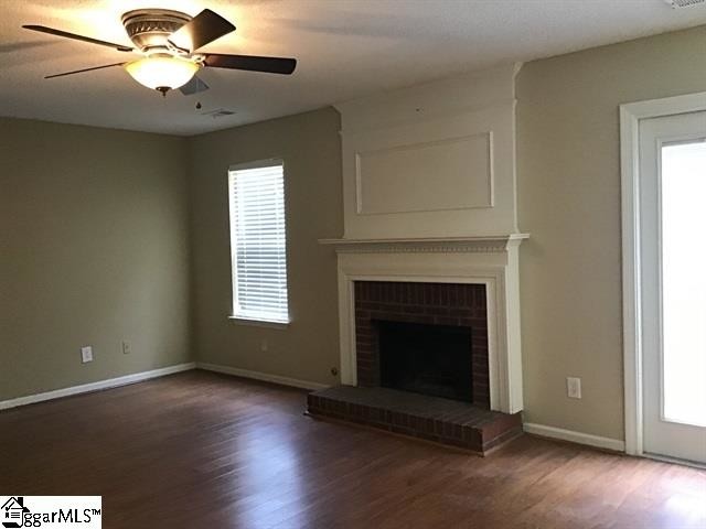 Building Photo - 510 Fairview Lake Way