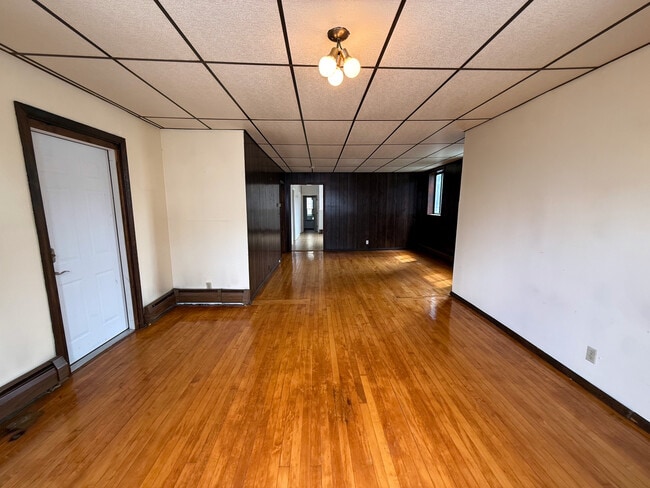 Building Photo - 271 Shrewsbury St