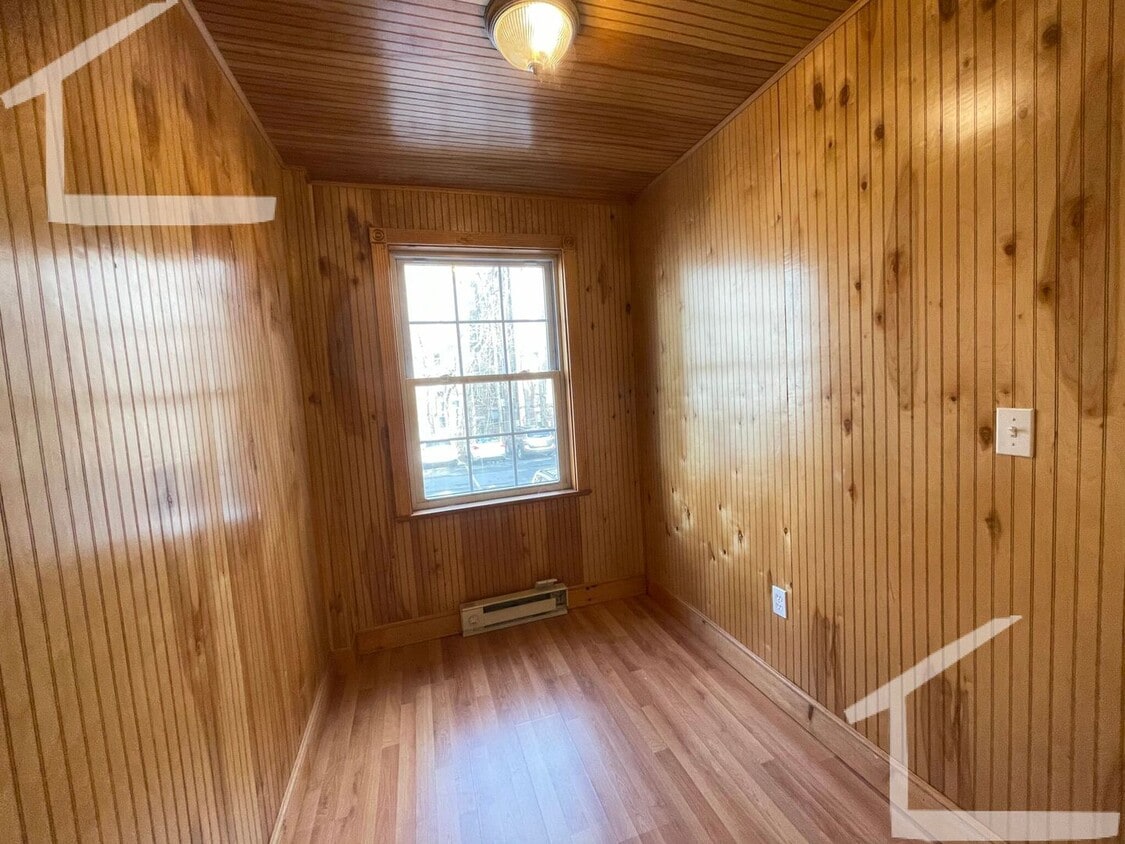 Amazing 4 Bed 2 Bath Available NOW - Amazing 4 Bed 2 Bath Available NOW