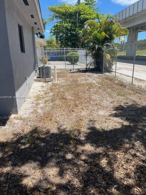 Foto del edificio - 4009 NW 16th Ave