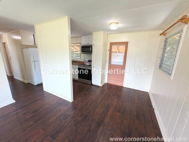 Building Photo - 528 Oneawa St