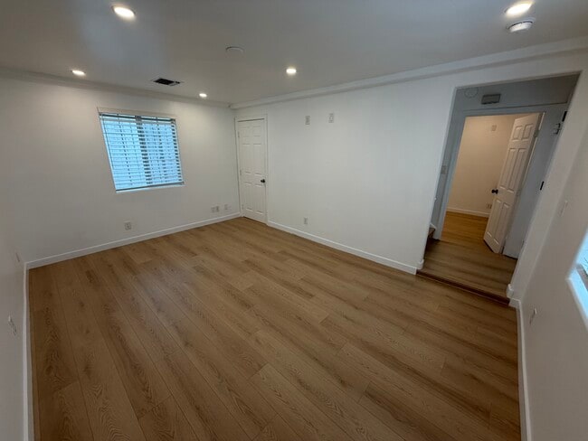 Downstairs Living Room - 1754 N Alexandria Ave