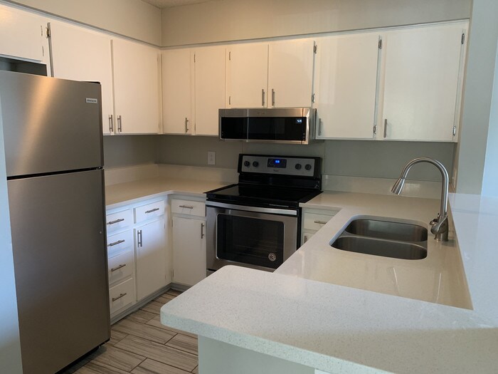 4500 Sharon Chase Dr Unit G, Charlotte, NC 28215 Condo for Rent in Charlotte, NC