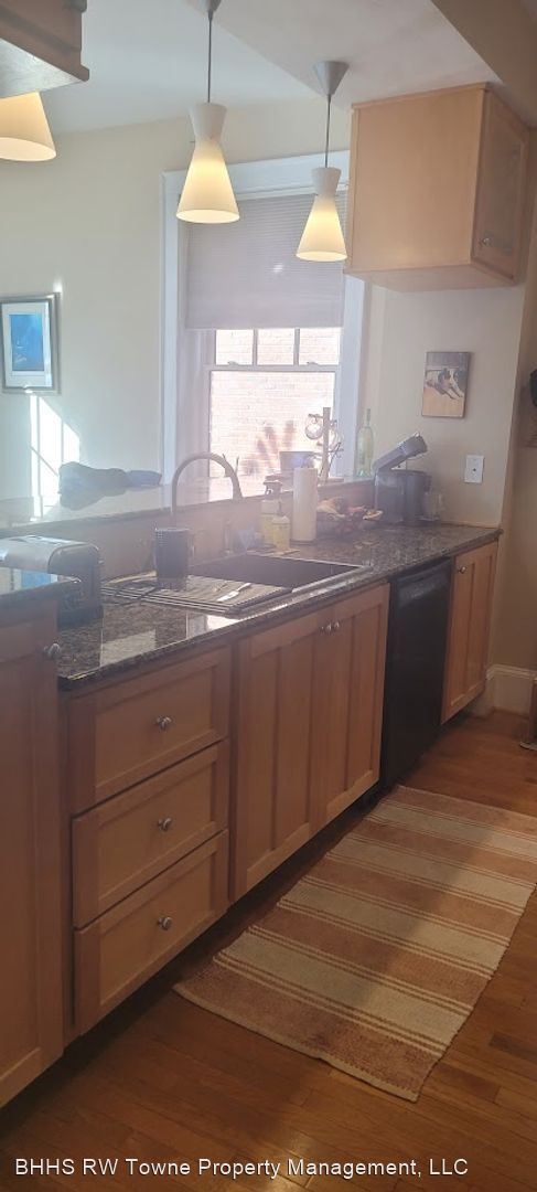 Building Photo - 2 br, 2 bath House - 429 West York Street #2C