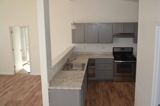 cocina abierta y comedor - 5246 Northridge Road