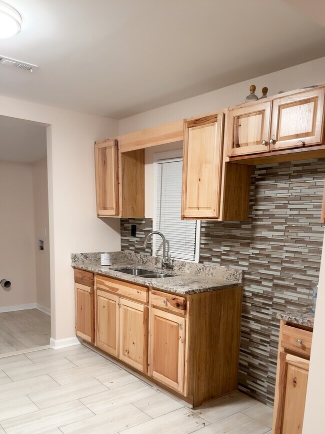 Foto del edificio - 13417 N Blakely Ln