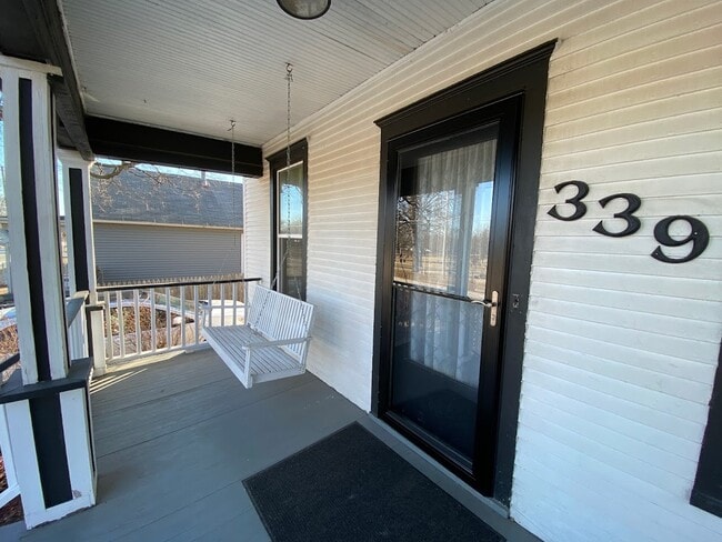 Front Porch swing - 339 E Lincoln St