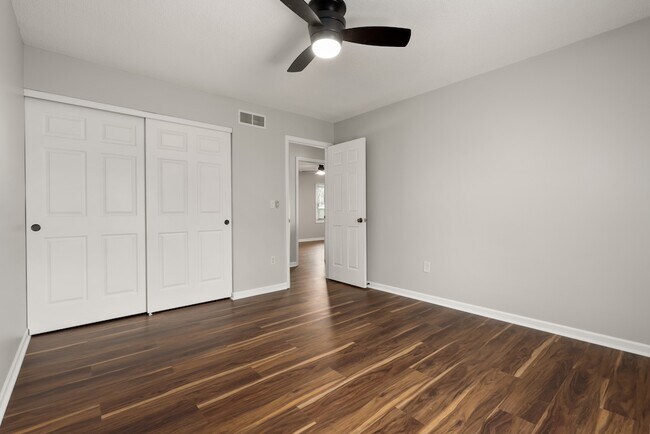 Building Photo - 2236 Sunleaf Ct