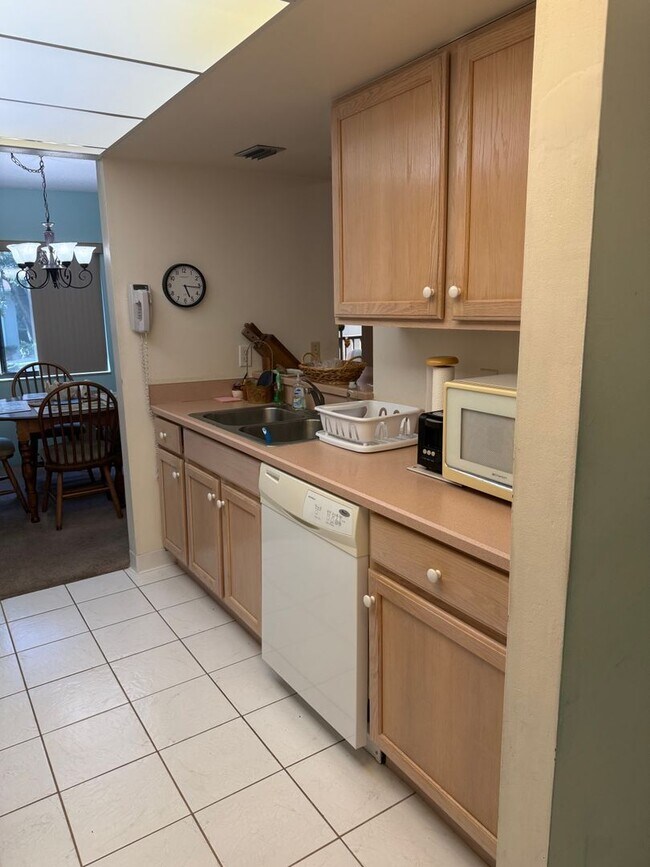 Foto del edificio - 308 Palm Coast Pkwy NE