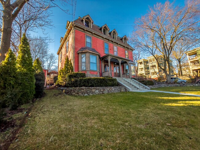 Foto del edificio - 271 Chestnut Ave