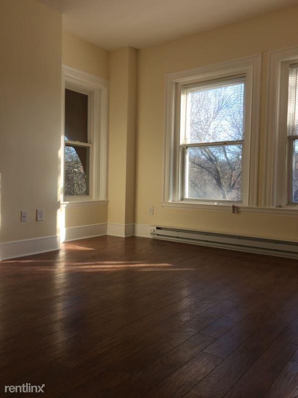 Foto del edificio - 1878 Beacon St