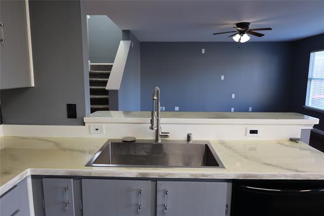 Foto del edificio - 1714 Elm St