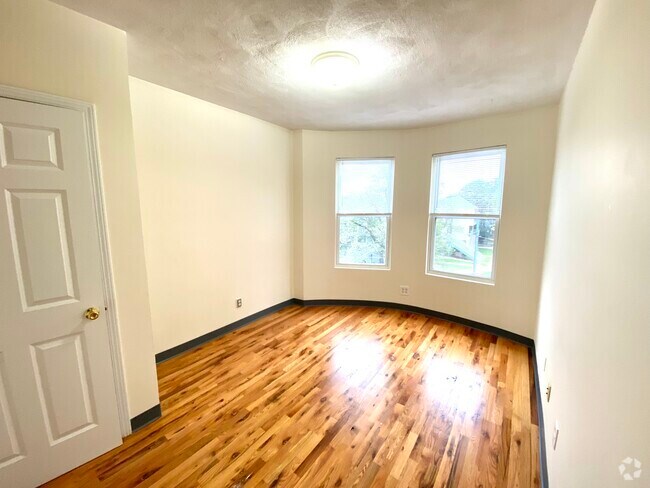 Building Photo - 840 Huntington Ave