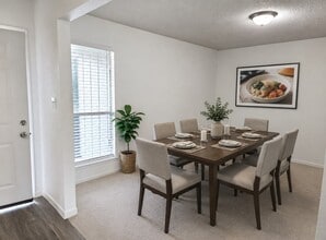 Building Photo - 13427 Juniper Point Dr