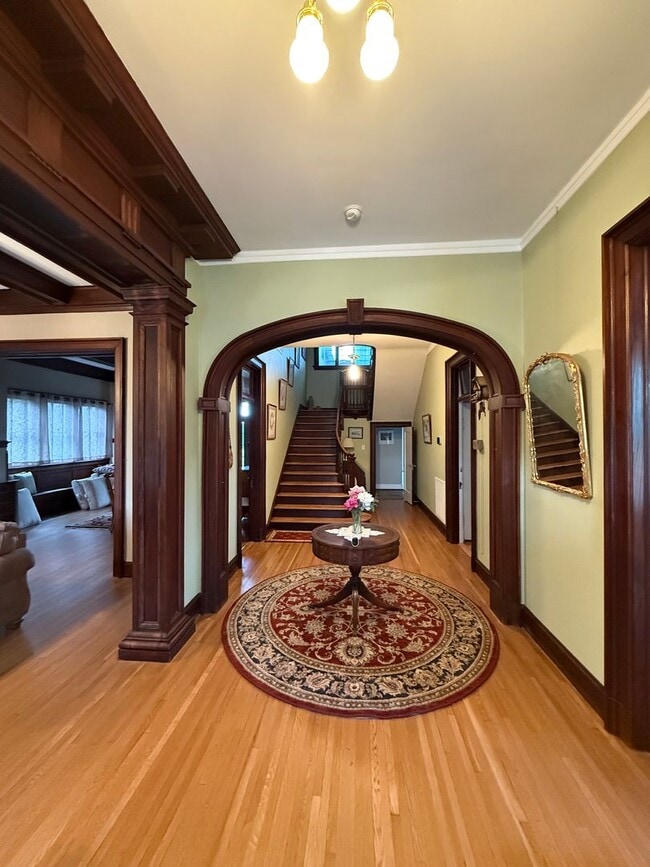 Photo - 2021 Rivermont Ave Apartment