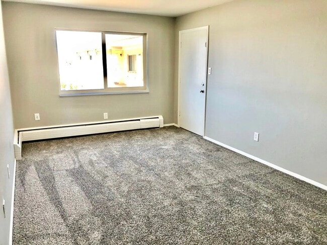 Foto del edificio - Royal Oaks