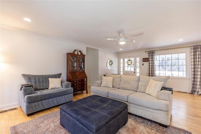 Foto del edificio - 6435 Burnt Hickory Rd NW