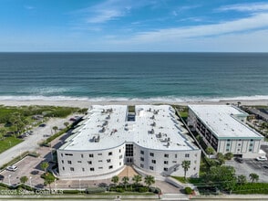 Building Photo - 601 N Miramar Ave