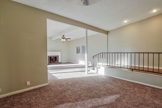 Building Photo - COMING SOON: 3 Bedroom 2 Bathroom House in Wake Village, TX