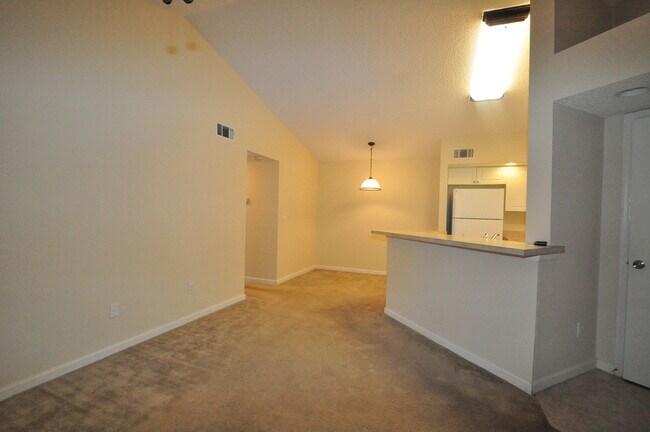 Foto del edificio - ORLANDO: Convenient to Airport, 3rd Floor ...