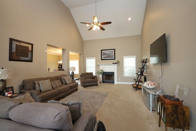 Building Photo - 2401 Rankin Cir
