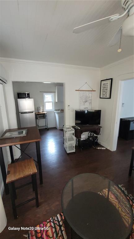 Foto del edificio - 4705 N Taliaferro Ave