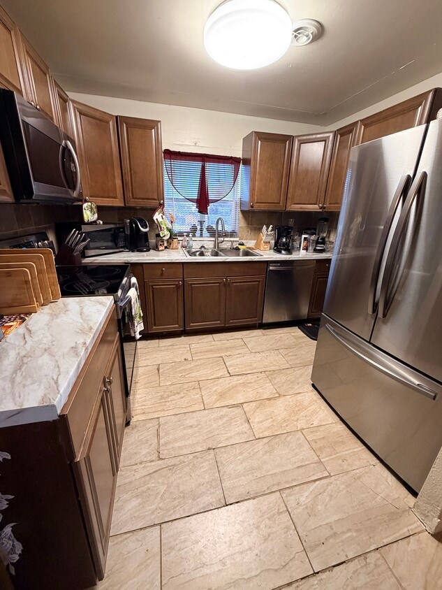 Foto del edificio - 839 Ave S NE