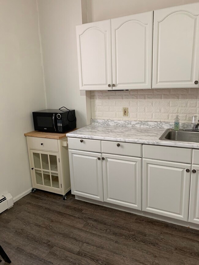 New backsplash - 284 Lafayette St