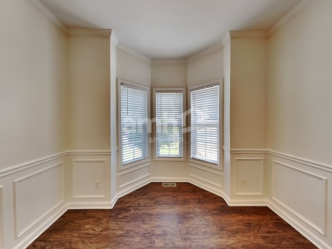 Building Photo - 2485 Chandler Grove Dr
