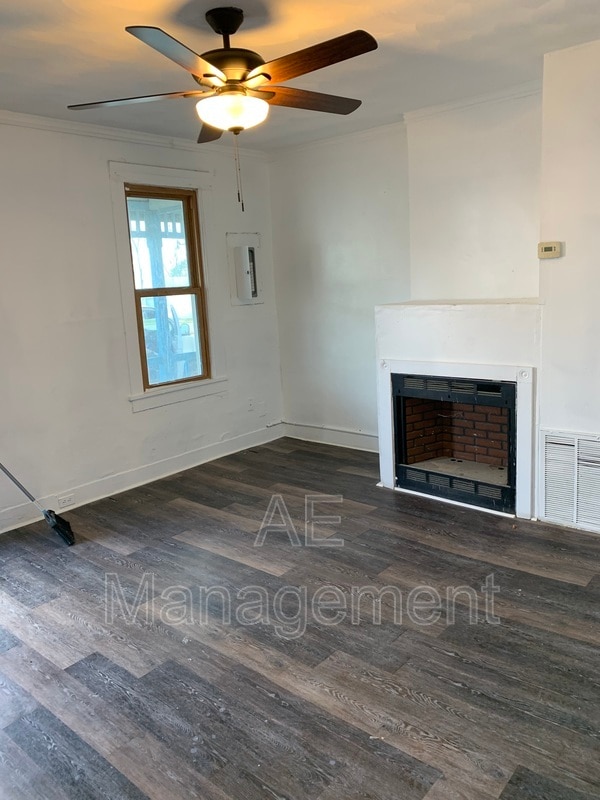 Building Photo - 3702 Mariner Ave