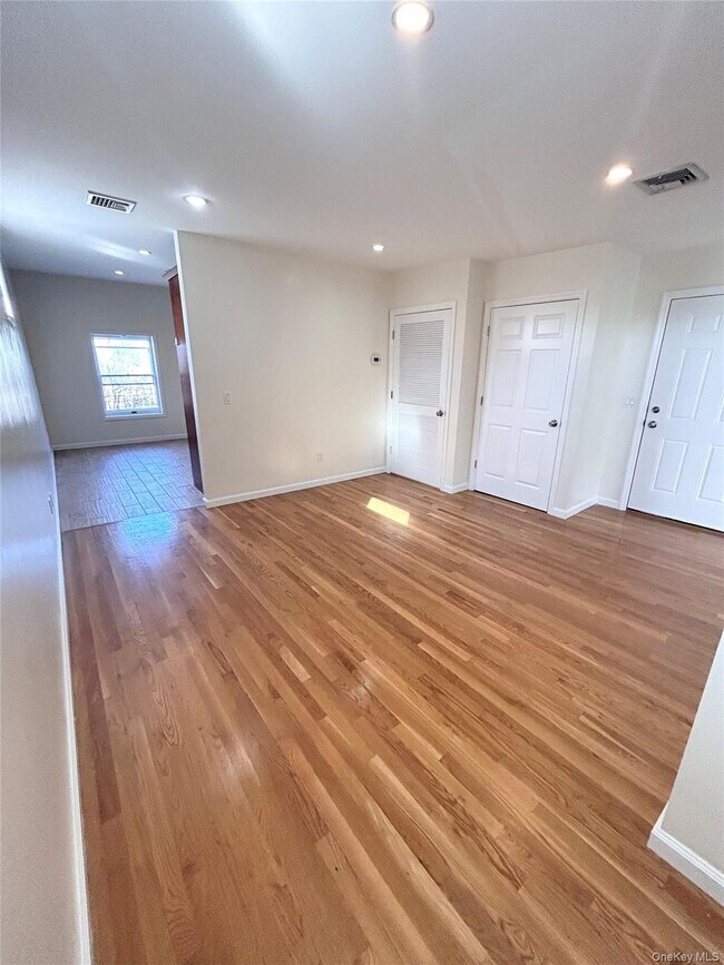 Foto del edificio - 32 Main St