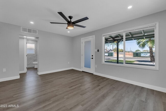 Foto del edificio - 3110 N 39th St