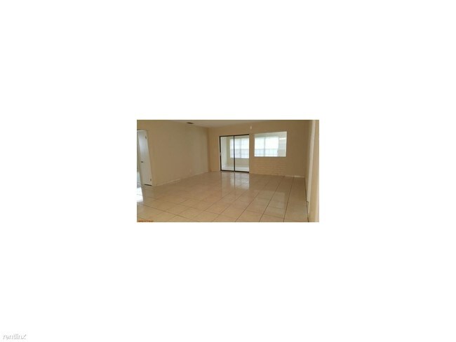 Building Photo - 360 NW 191st St