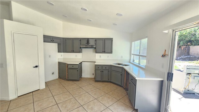 Foto del edificio - 1682 N Clyde St