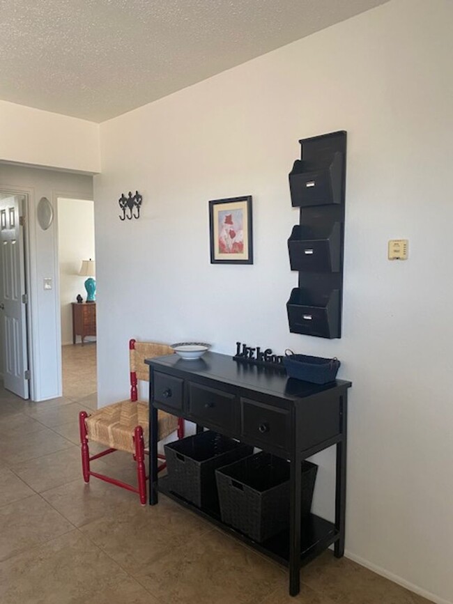 Building Photo - All appliances & All utilities Included! F...