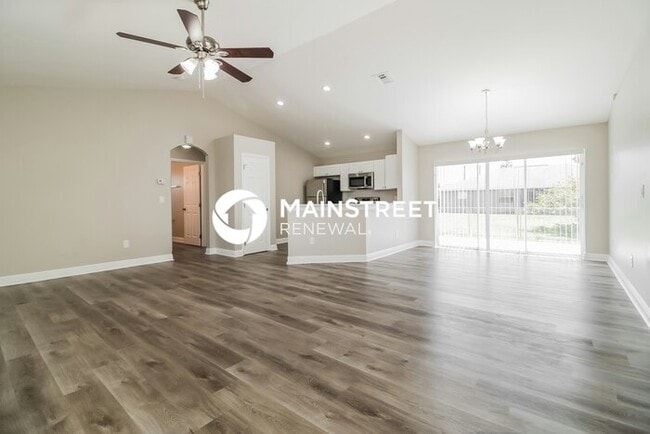 Building Photo - 3 Bedroom Pet-Friendly Home in Lehigh Acre...