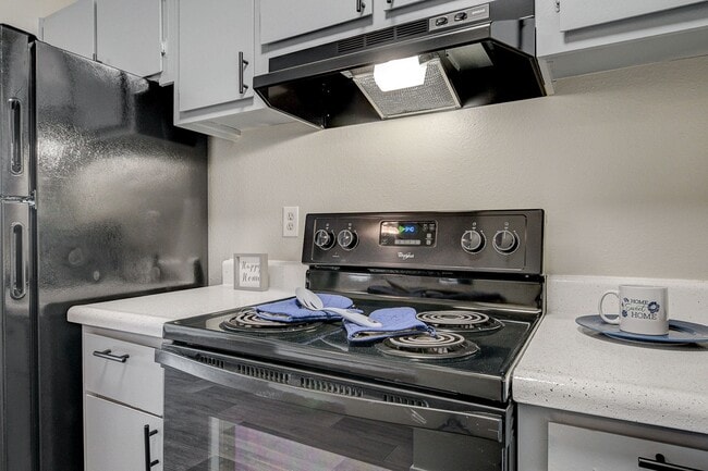 Cameron Apartments For Rent in Las Vegas - Cameron Apartments